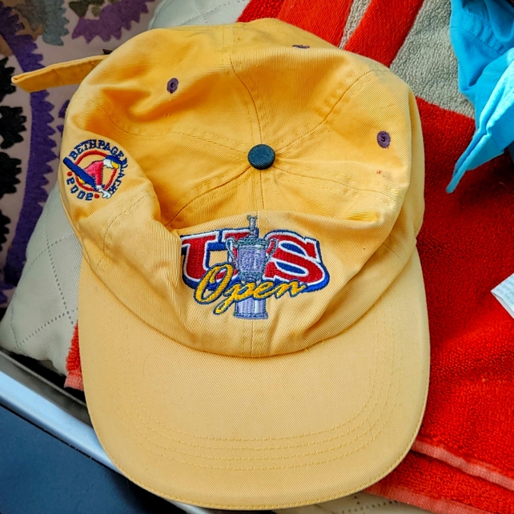 US open cup hat from 2002 tournament Bethpage black Tiger Woods won